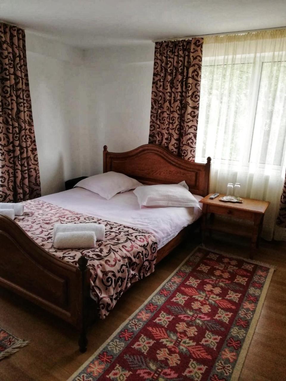 Pensiunea Broscuta Horezu Buitenkant foto